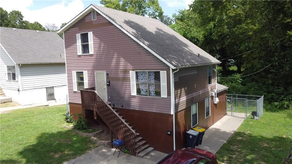 6805 E Cleveland Avenue — photo 2