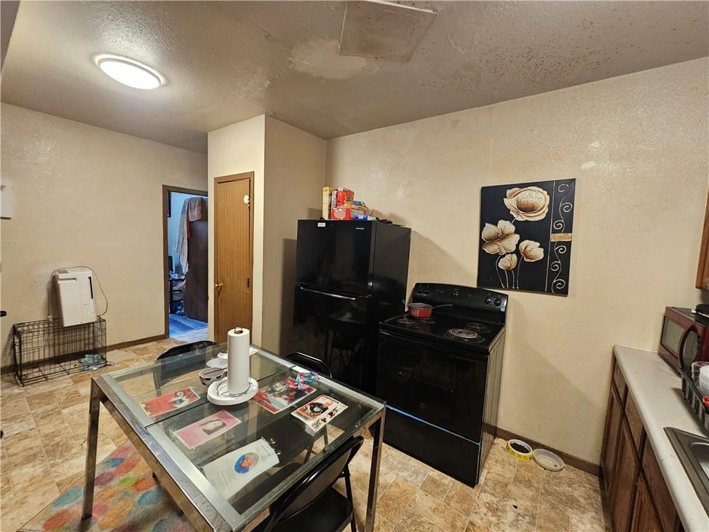 6805 E Cleveland Avenue — photo 46