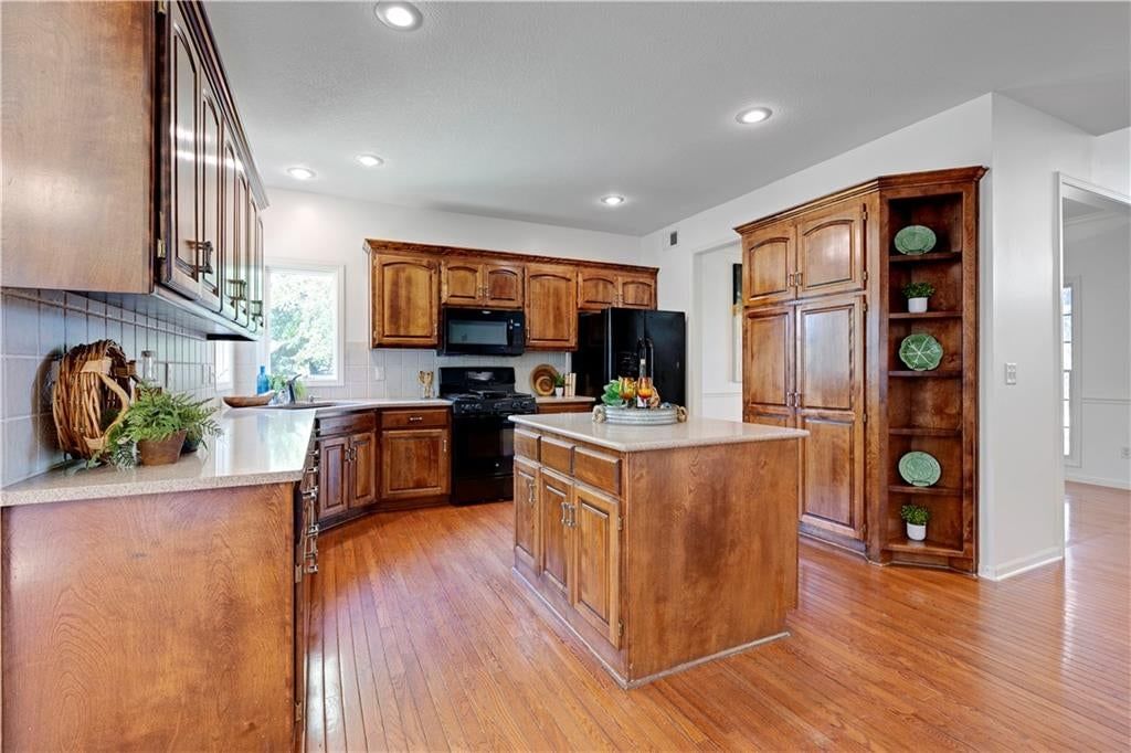 15901 Birch Street — photo 12
