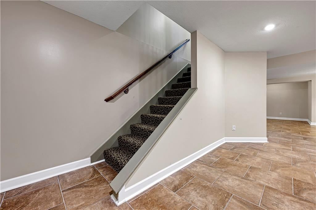 15901 Birch Street — photo 33