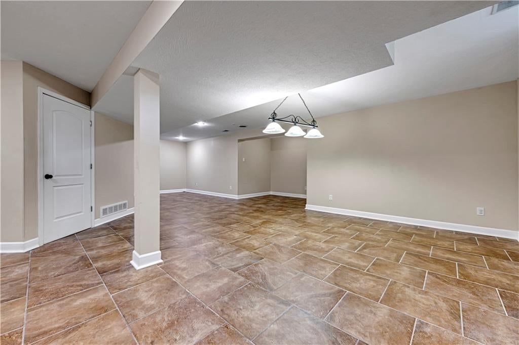 15901 Birch Street — photo 34