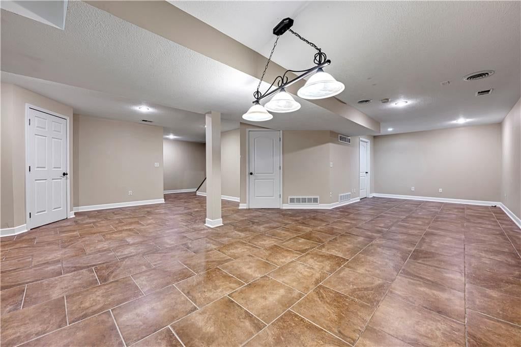 15901 Birch Street — photo 35