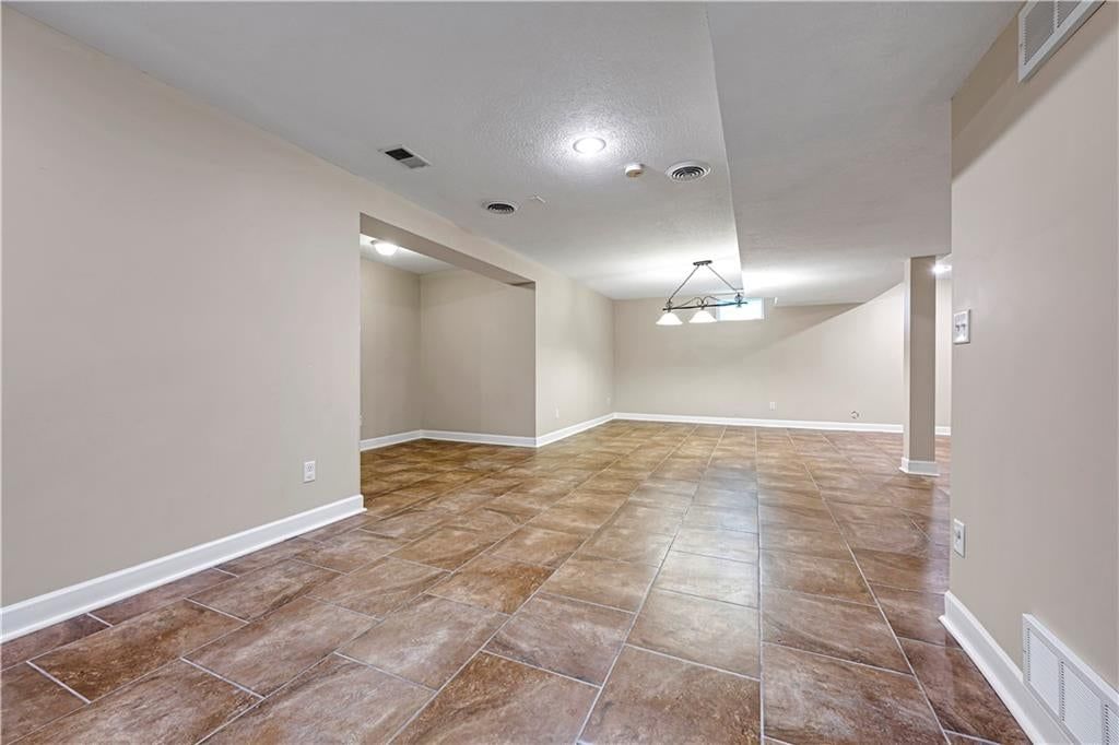 15901 Birch Street — photo 36