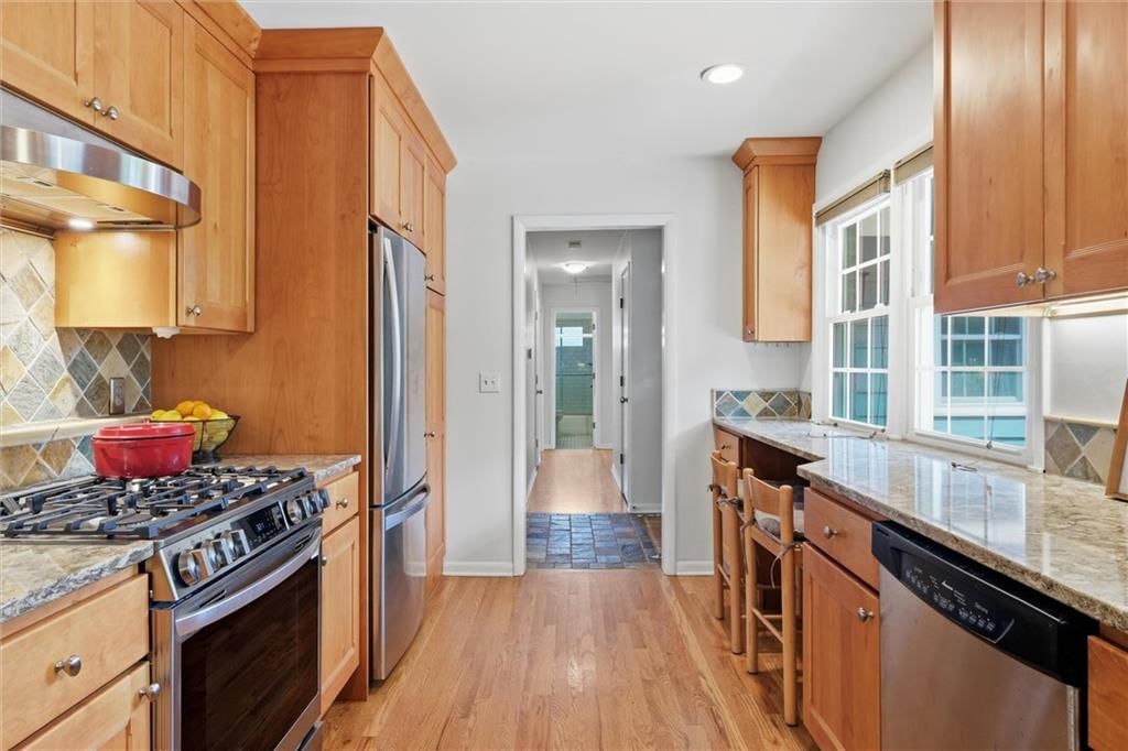 214 W 114th Street — photo 13