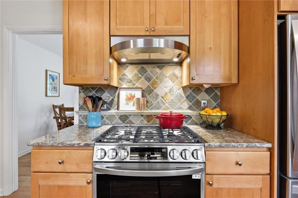 214 W 114th Street — photo 14