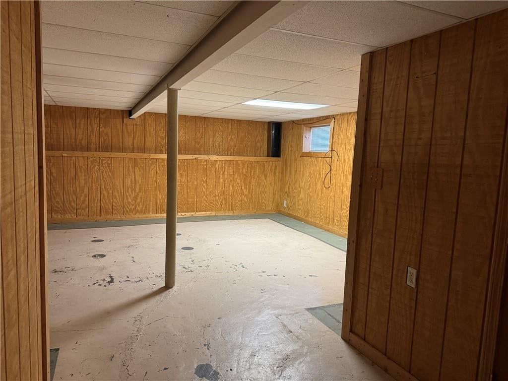 904 NE 60th Terrace — photo 32