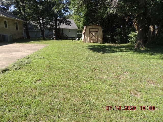 1005 Lisa Lane — photo 12
