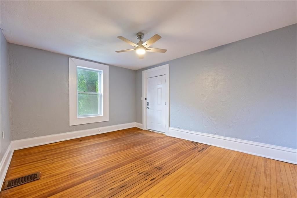 3612 Wyandotte Street — photo 29
