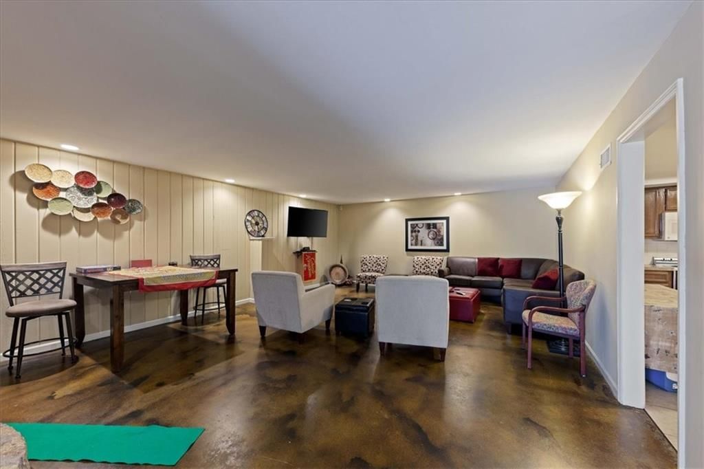 4512 Jefferson Street — photo 26