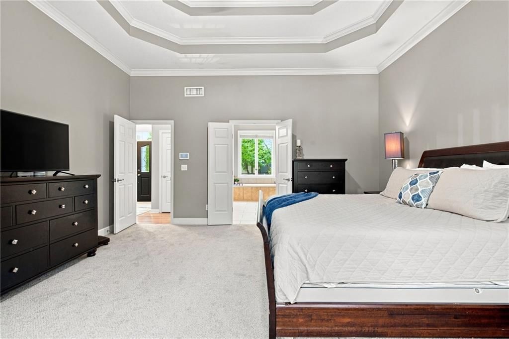 Photo 18 of 43 - 6100 NW 78TH Street, Kansas City, MO 64151