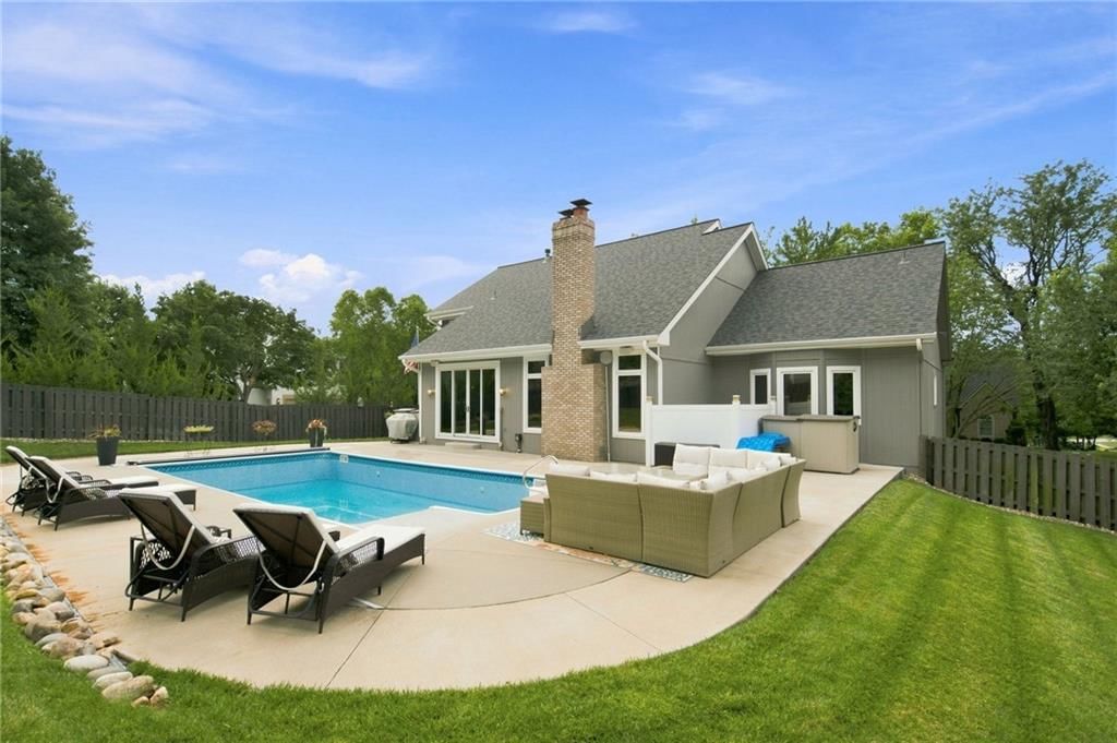 Photo 34 of 43 - 6100 NW 78TH Street, Kansas City, MO 64151