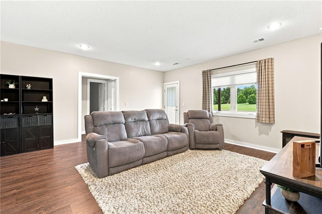 1218 Hillmann Lane — photo 43
