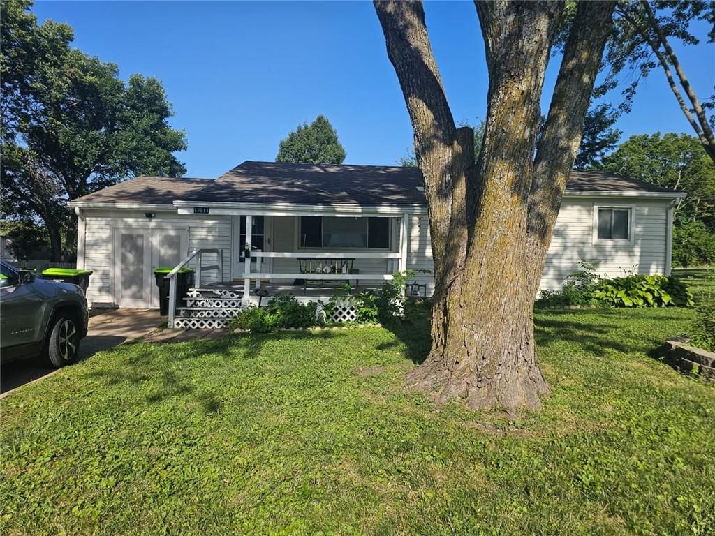 17511 Montgall Drive — photo 1