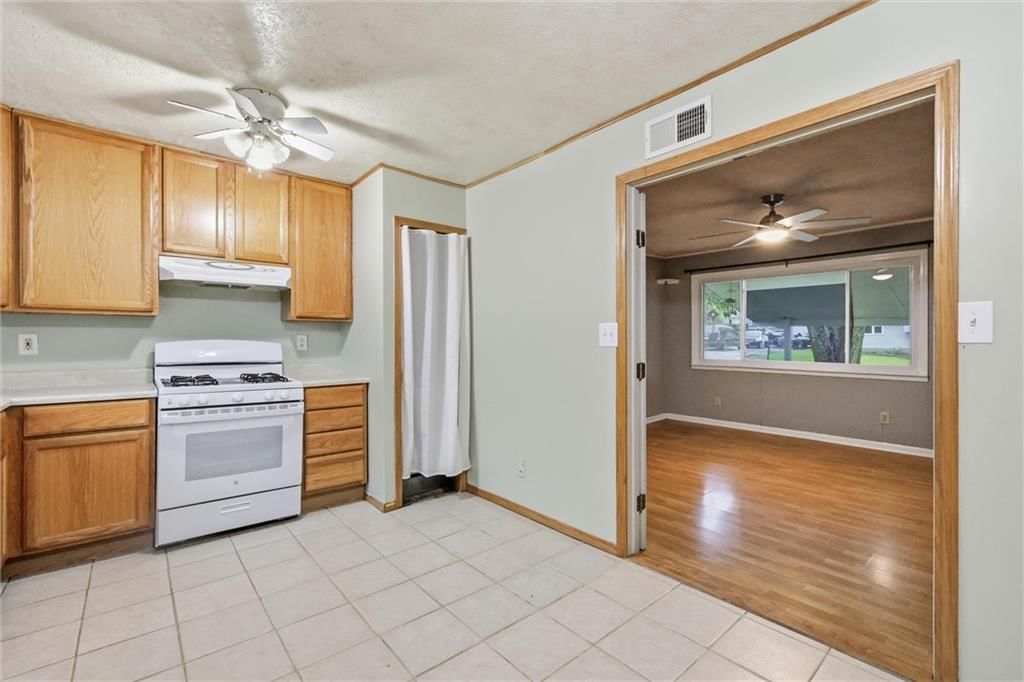 17511 Montgall Drive — photo 11