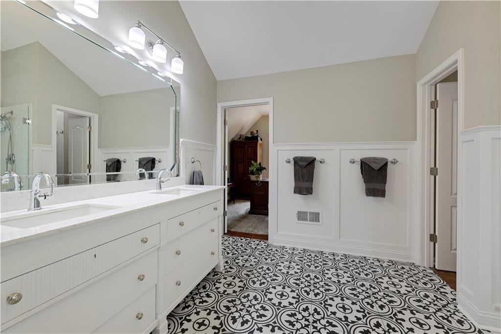 13708 BELINDER Street — photo 28