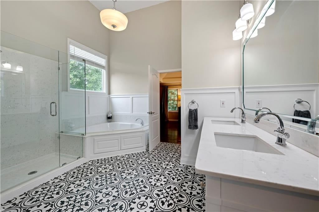 13708 BELINDER Street — photo 32