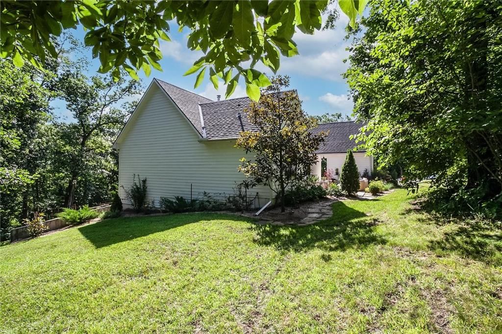 17296 Chase Lane — photo 4