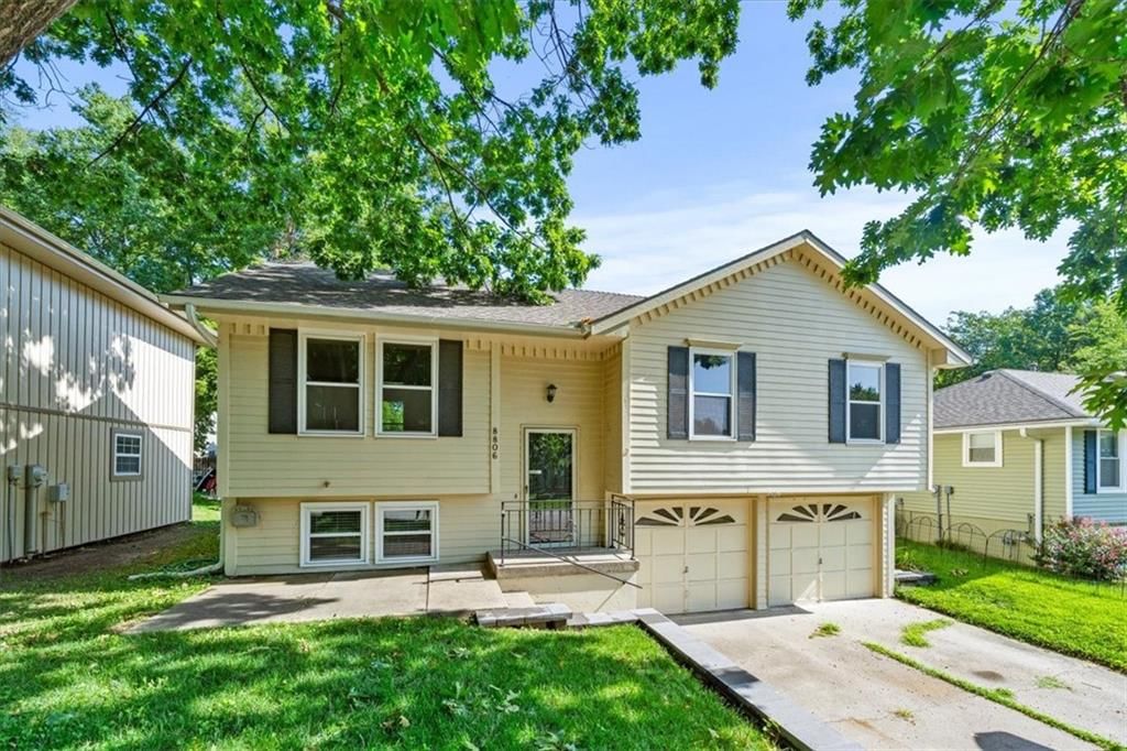 8806 NE 73rd Street — photo 2