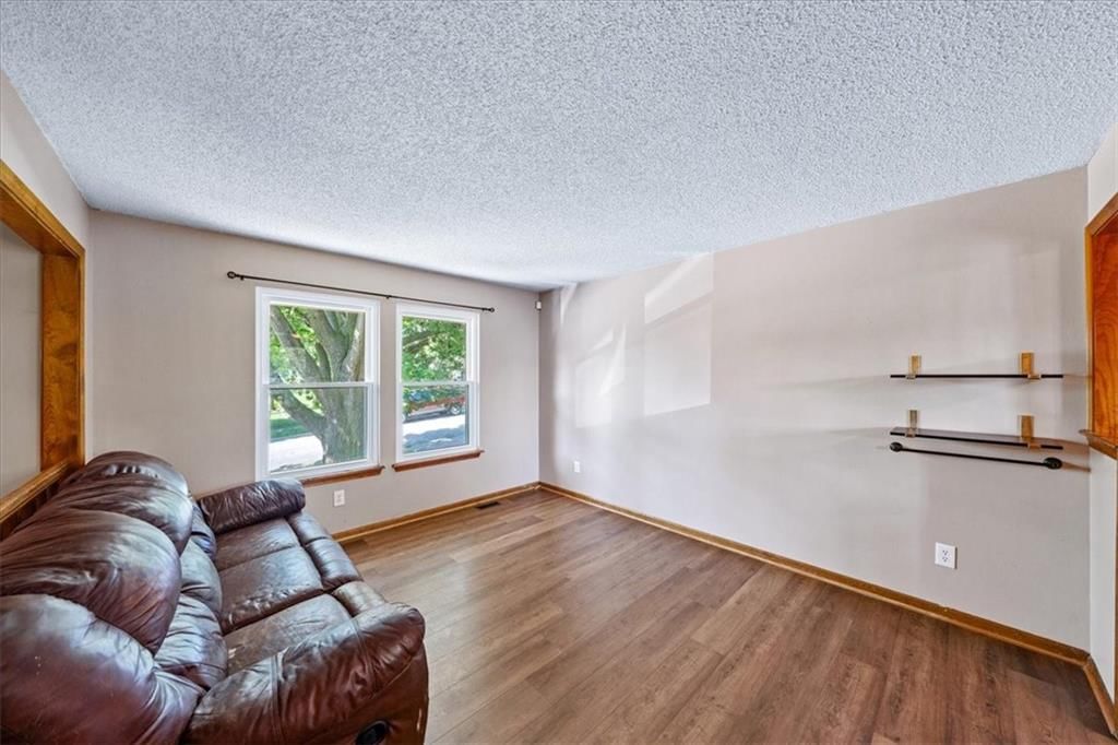 8806 NE 73rd Street — photo 3