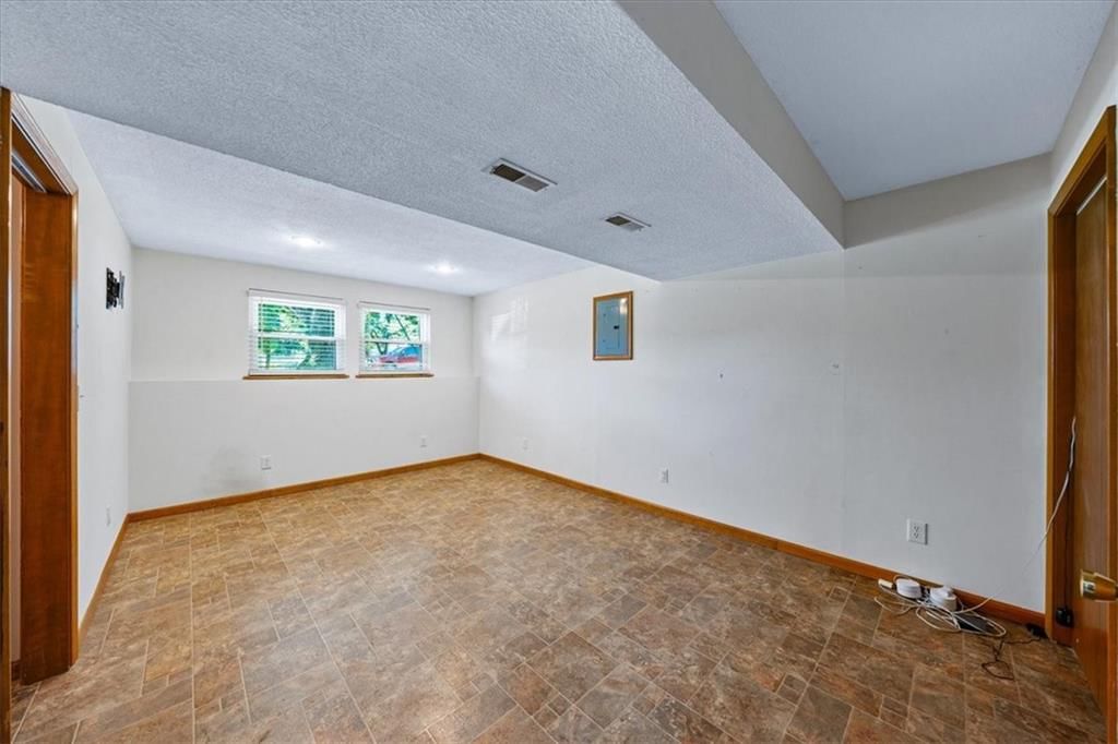 8806 NE 73rd Street — photo 26