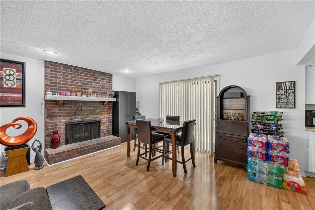 8337-8339 Farley Street — photo 8