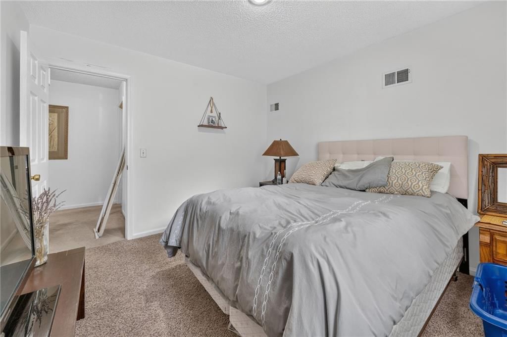 8337-8339 Farley Street — photo 30