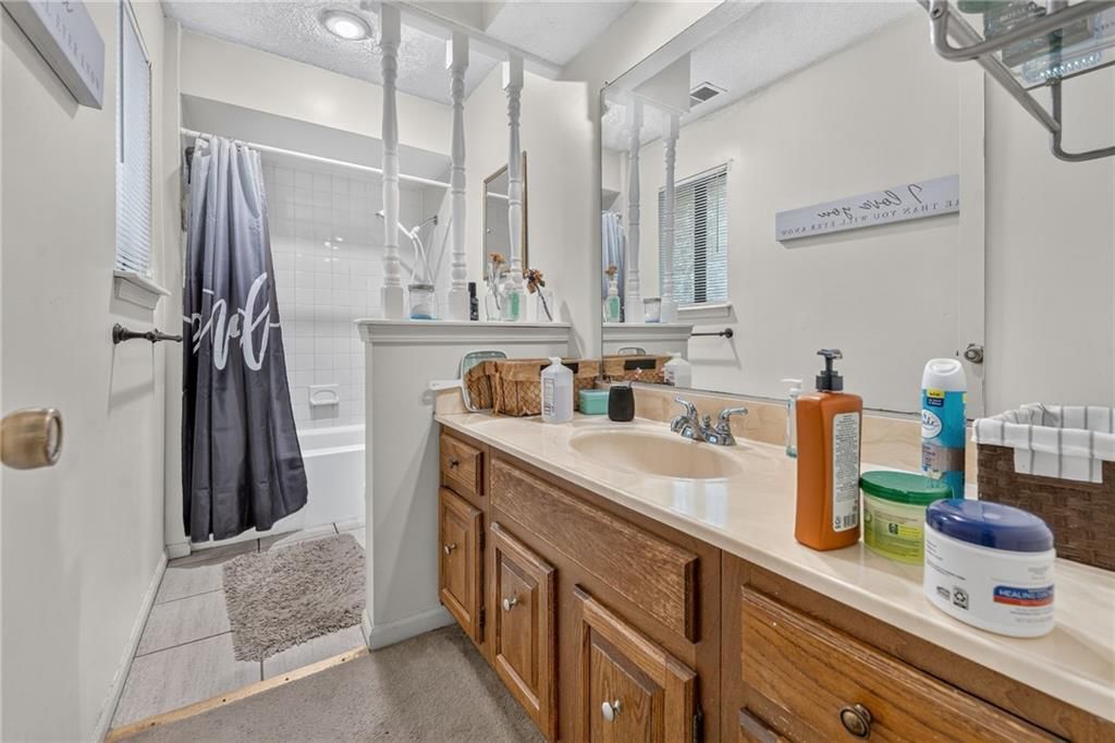 8337-8339 Farley Street — photo 34