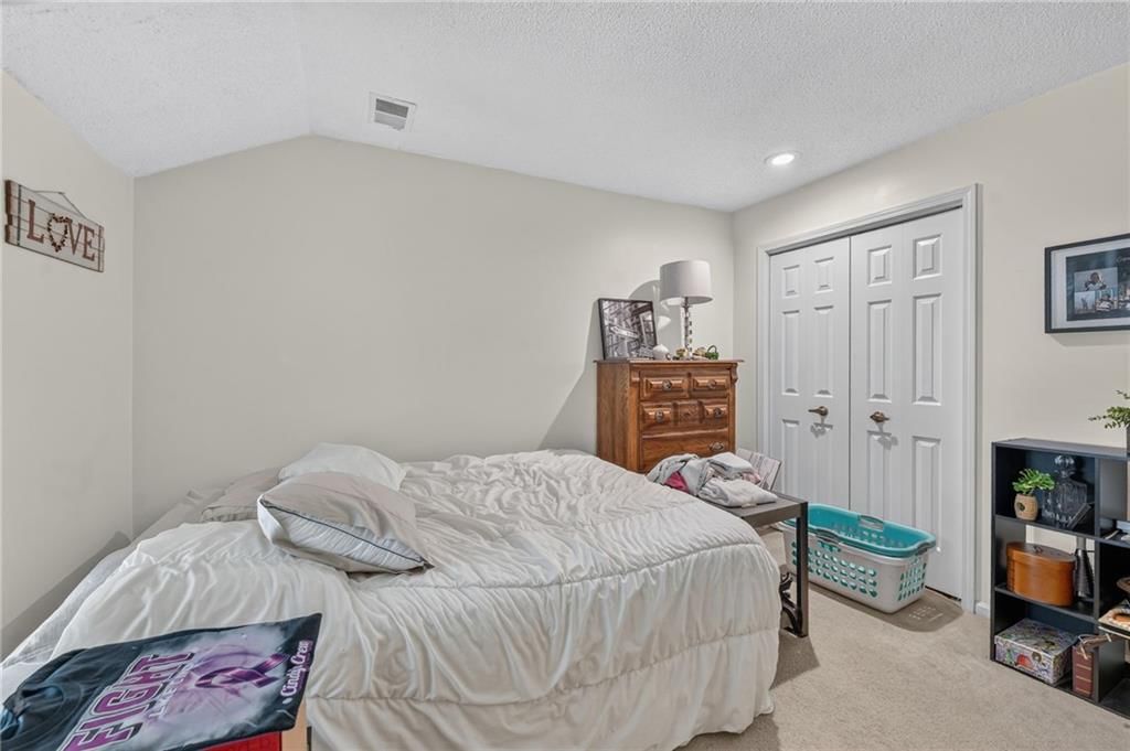 8337-8339 Farley Street — photo 37