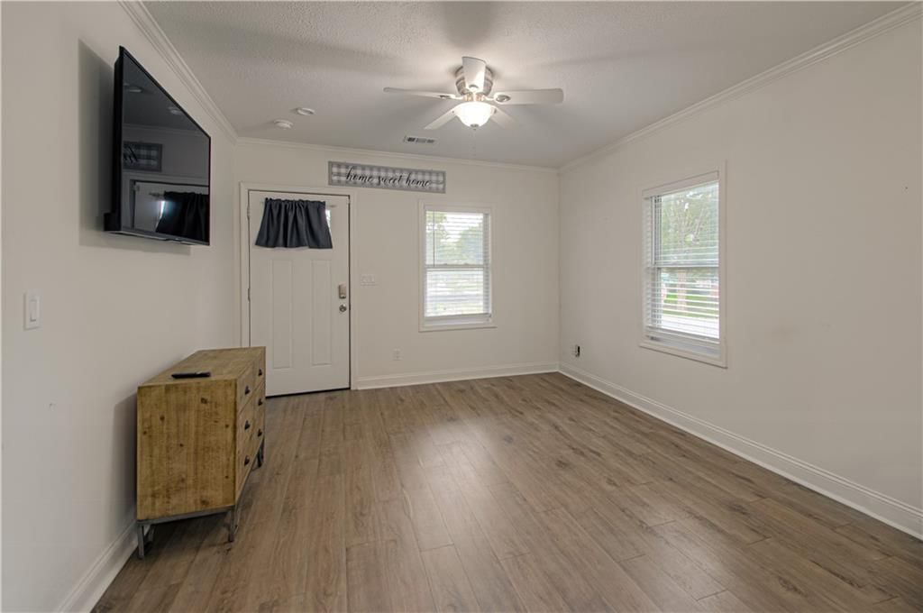 10119 E Lexington Avenue — photo 4