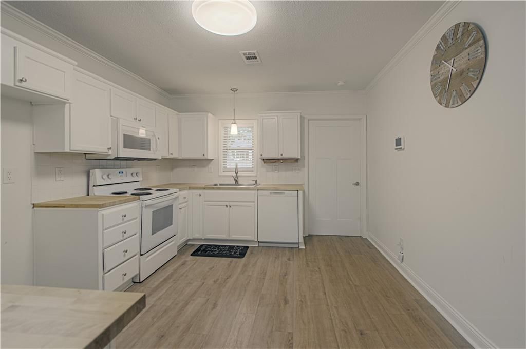 10119 E Lexington Avenue — photo 7