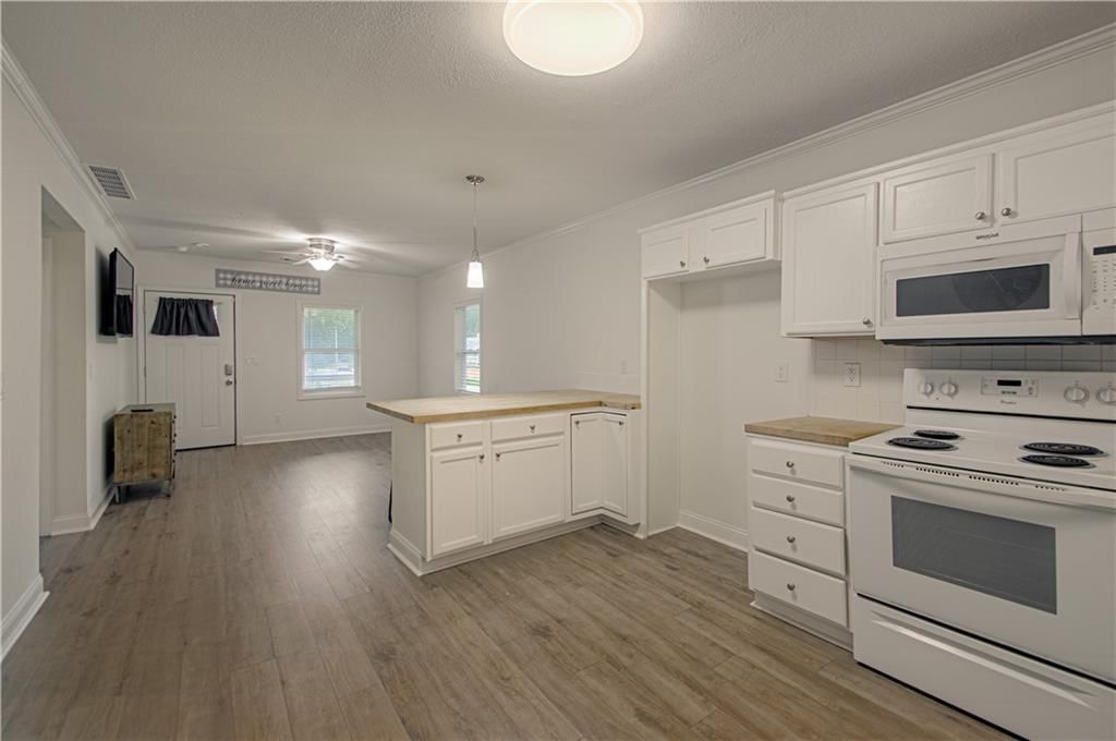 10119 E Lexington Avenue — photo 9