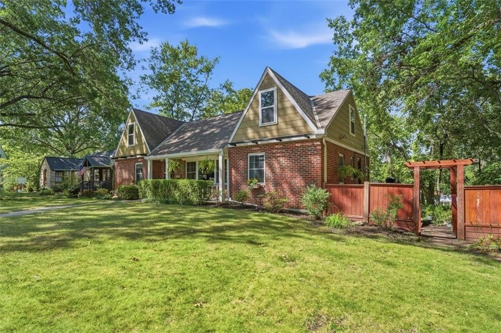 928 E Drumm Circle — photo 3