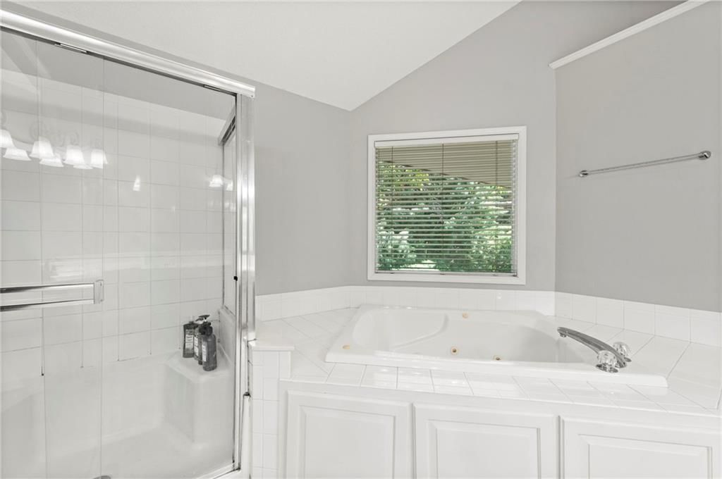 5316 W 139TH Terrace — photo 32