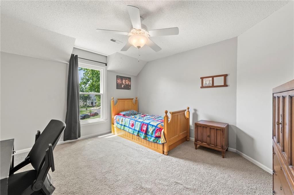 5316 W 139TH Terrace — photo 33