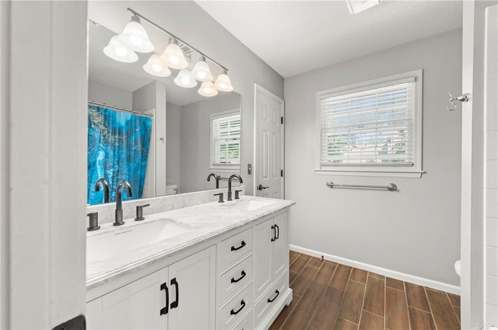 5316 W 139TH Terrace — photo 35
