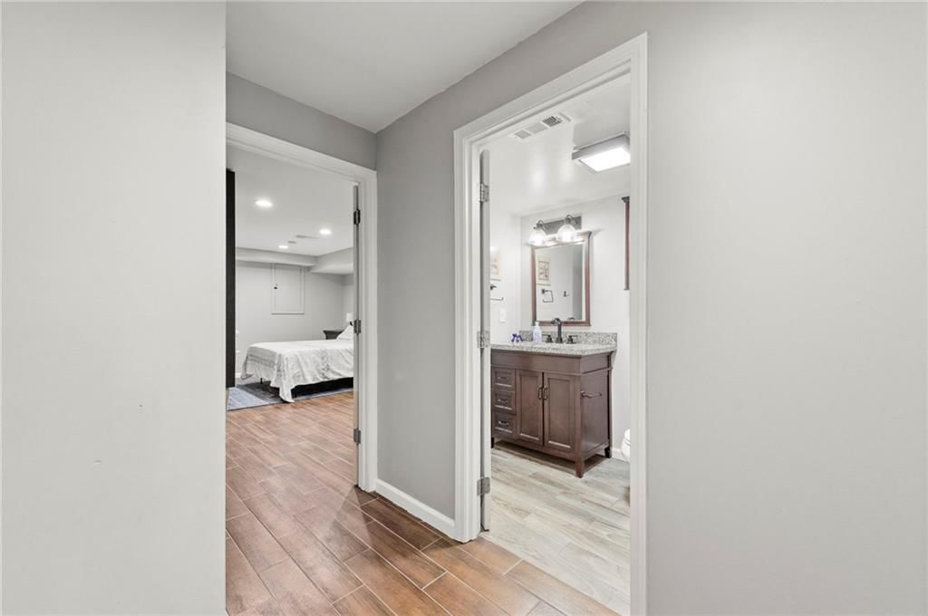 5316 W 139TH Terrace — photo 45