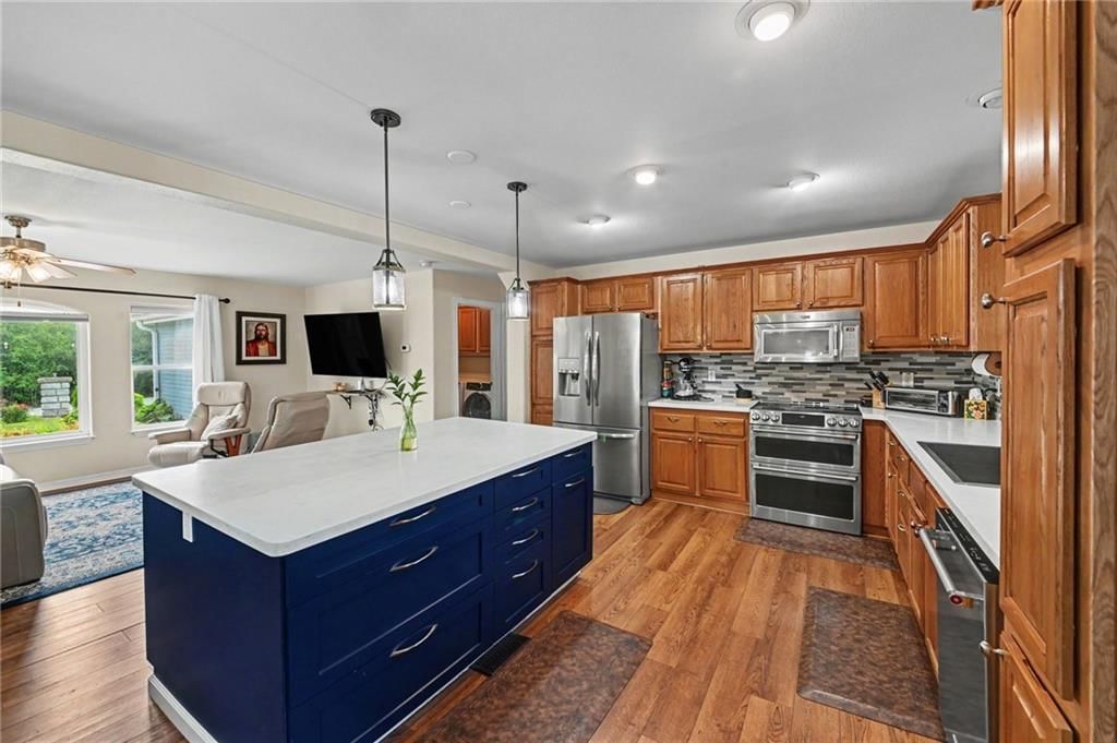 20350 Orchard Lane — photo 10