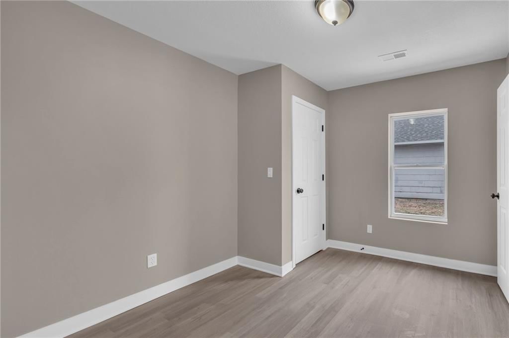 1420 S Appleton Avenue — photo 7
