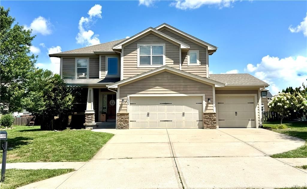 409 SW Webster Drive — photo 1