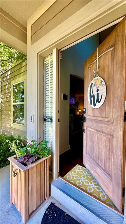 409 SW Webster Drive — photo 3