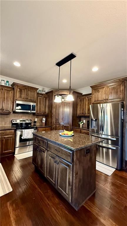409 SW Webster Drive — photo 12