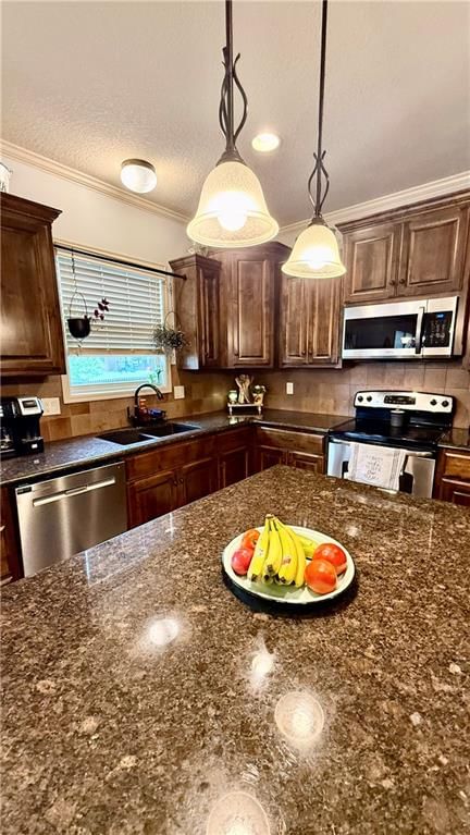 409 SW Webster Drive — photo 14