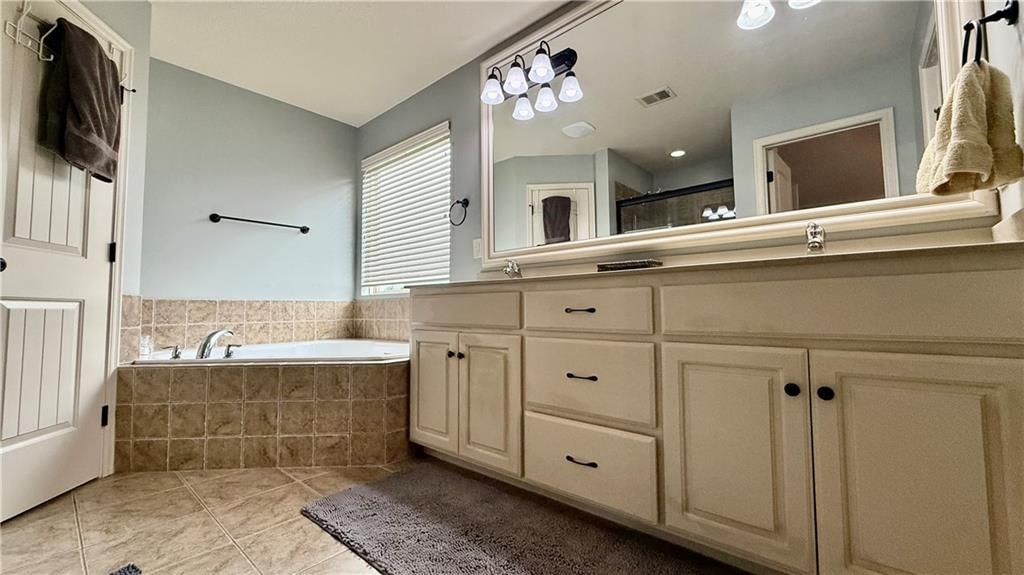 409 SW Webster Drive — photo 24