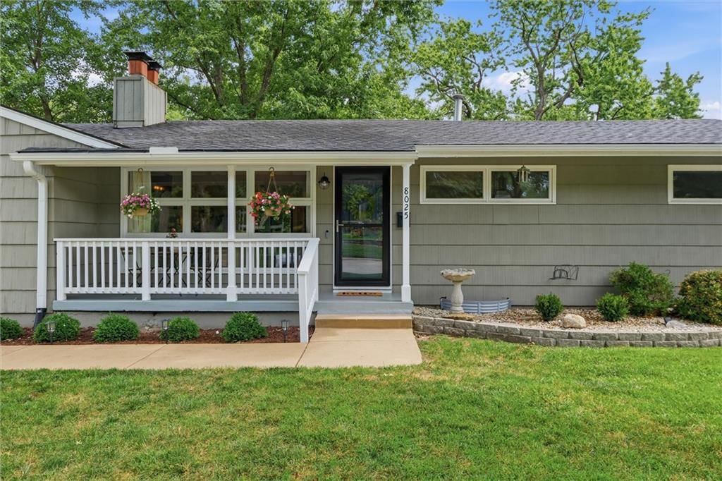 8025 Maple Street — photo 5