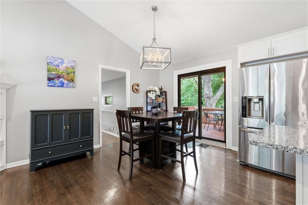 8025 Maple Street — photo 17