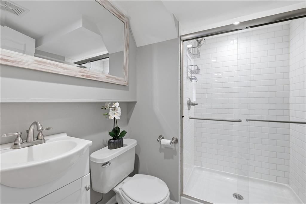 8025 Maple Street — photo 34