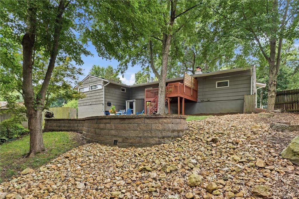 8025 Maple Street — photo 41