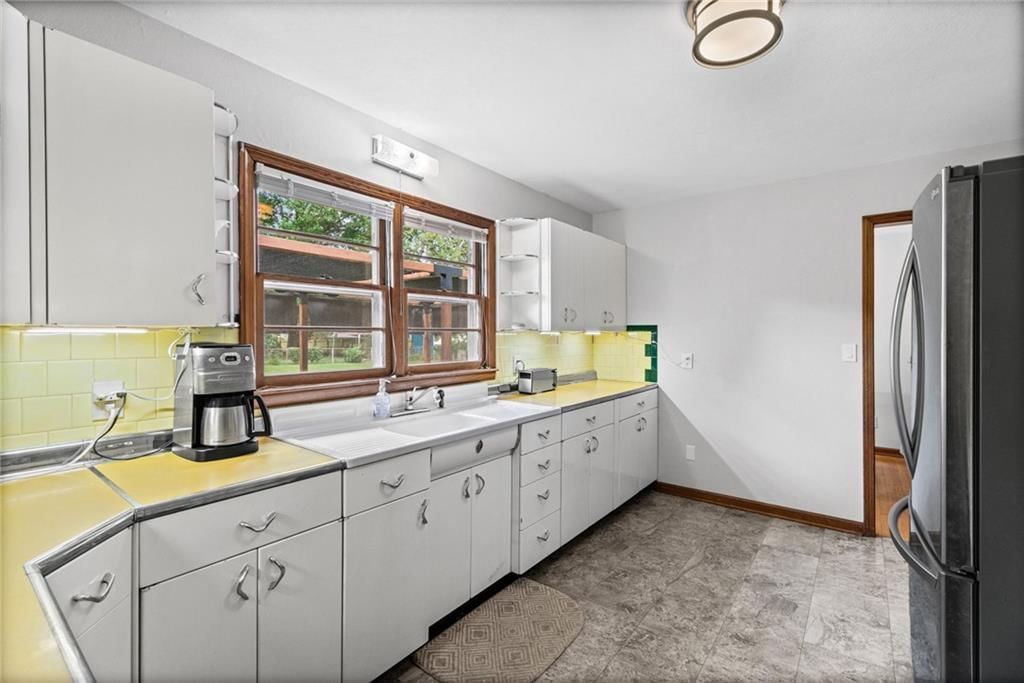 804 SW 19th Street — photo 10