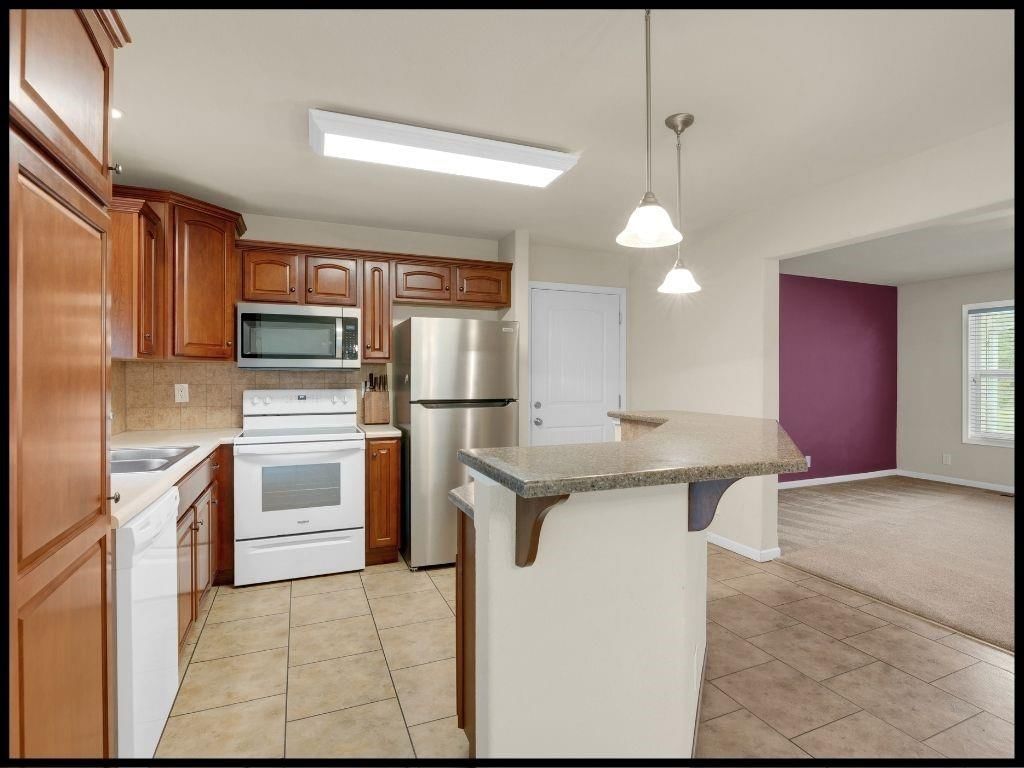 560 NE 115th Road — photo 17
