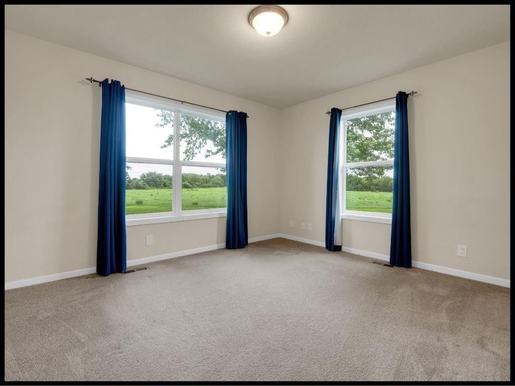 560 NE 115th Road — photo 38